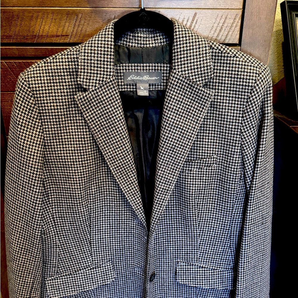 Women’s Eddie Bauer Houndstooth sport coat. Size 12